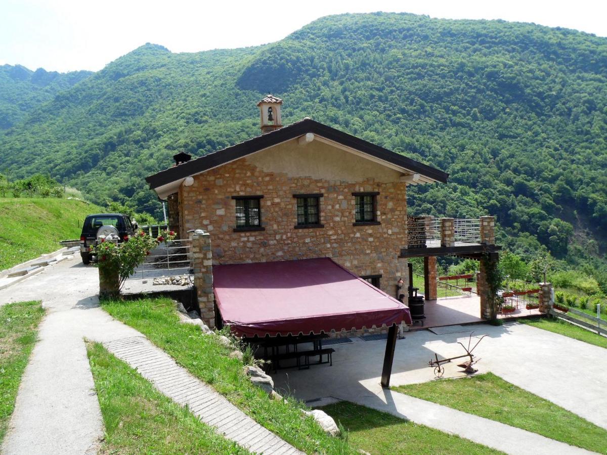 In A Green And Relaxing Atmosphere With Pool And Stunning Lake View Villa Marone Exterior photo
